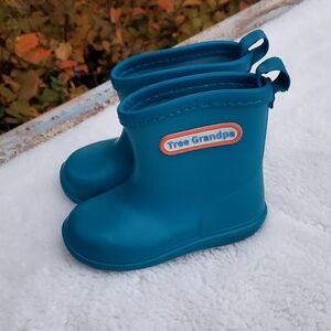 Tree Grandpa Rain Boots Size 13 Todler